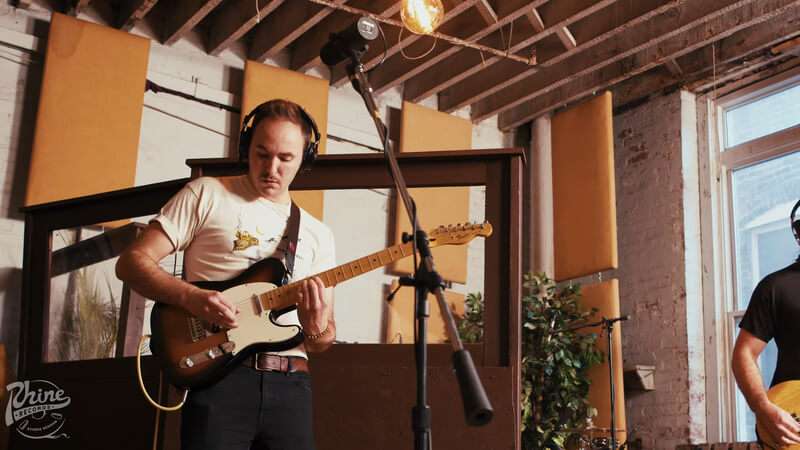 Old Pictures New Pictures | Rhine Records Studio Session